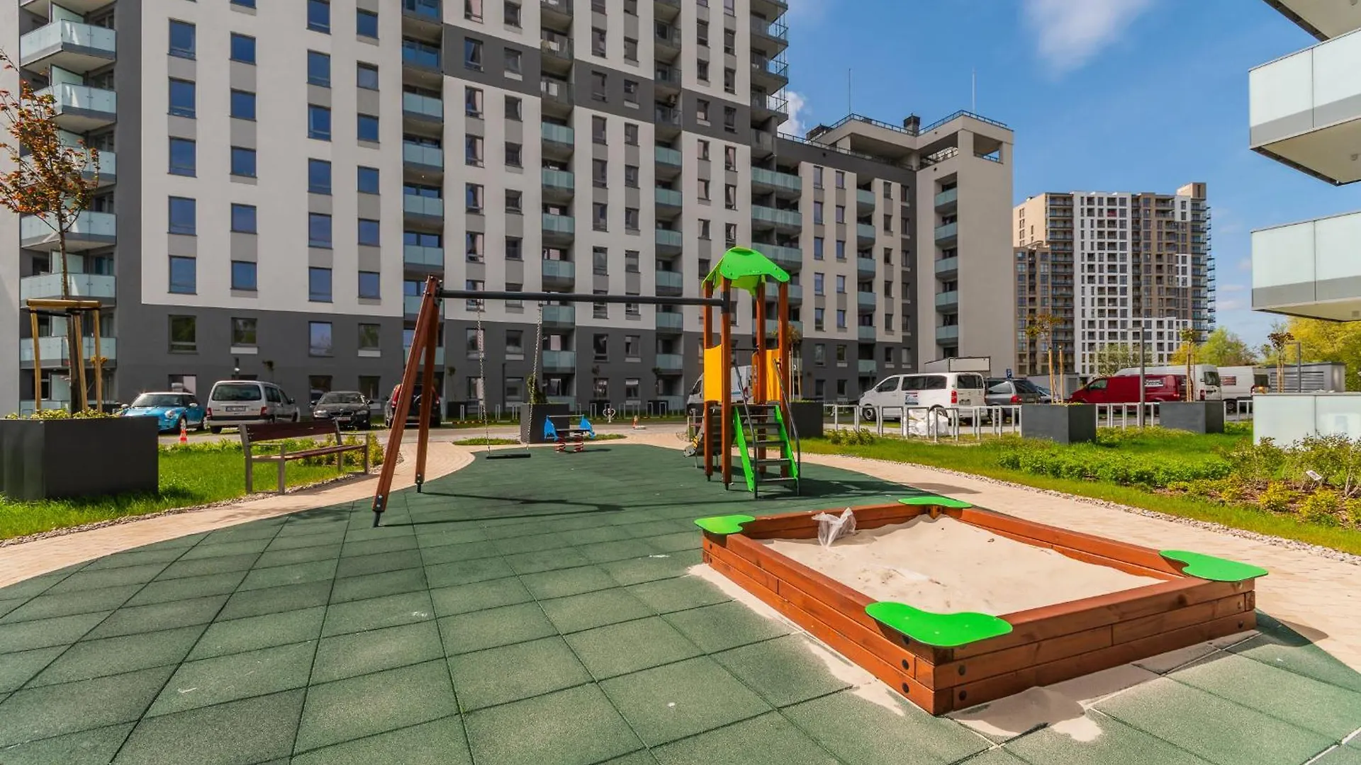 Horizon 37 By Grand Apartments 格但斯克
